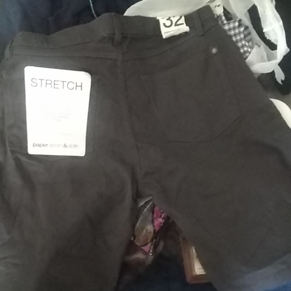 A pair of denim shorts brand new never worn - Picture 1 of 3